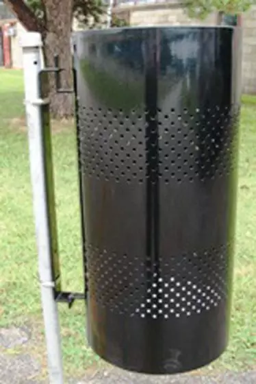 Pole mounted Trash Receptacle, 20 gallon pole mounted trash can